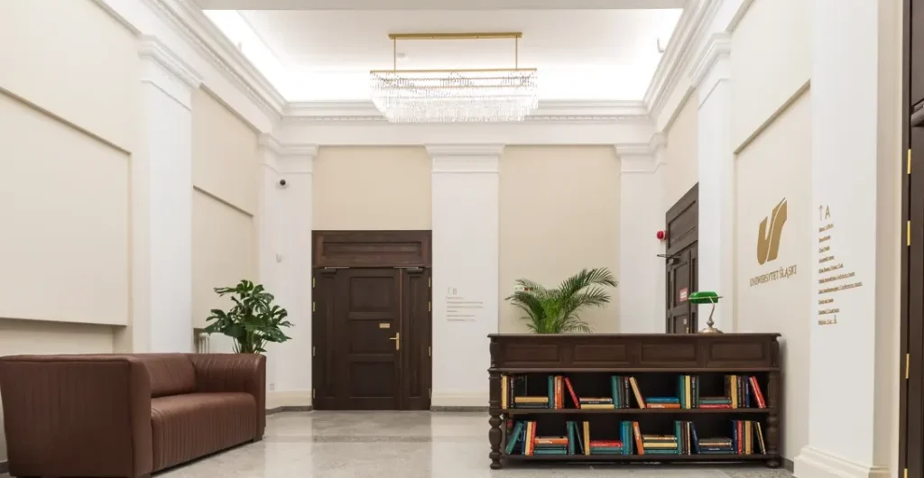 Wejście do Spin Place UŚ